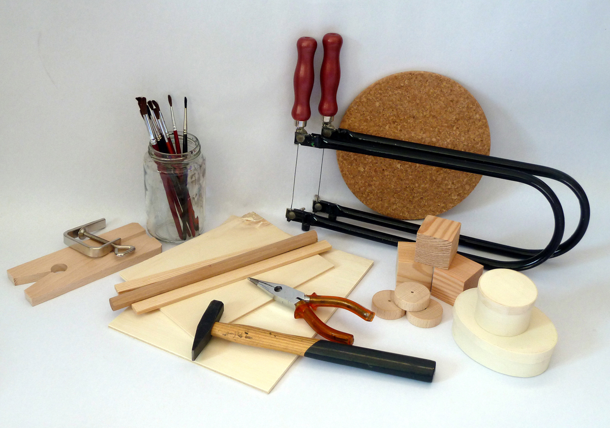Familien-Holzwerkstatt mit Michael Nauderer: Spiele gestalten aus Naturmaterialien